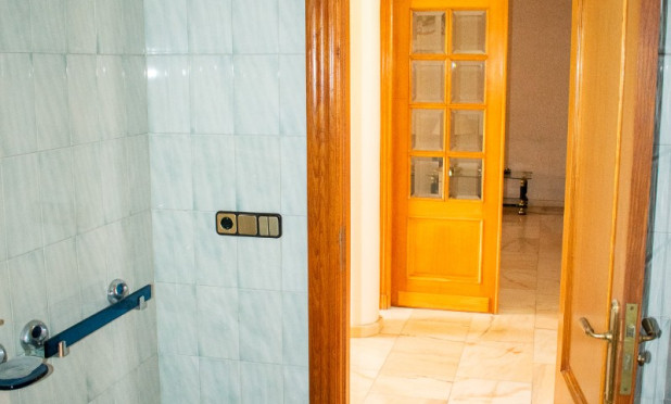 Resale - Villa - Llano de brujas
