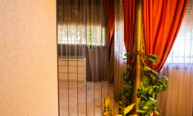 Resale - Villa - Llano de brujas