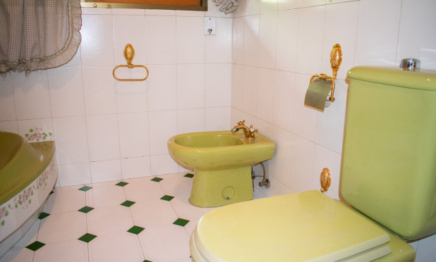 Resale - Villa - Llano de brujas