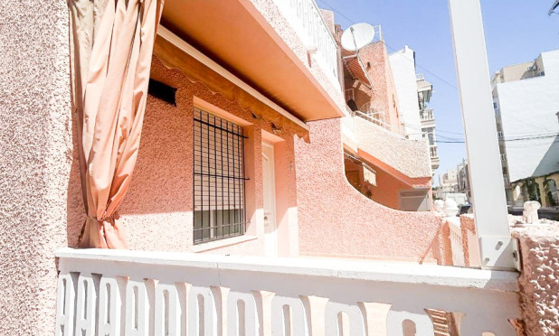 Resale - Townhouse - Torrevieja - Centro
