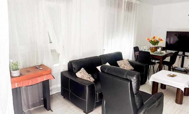 Resale - Townhouse - Torrevieja - Centro