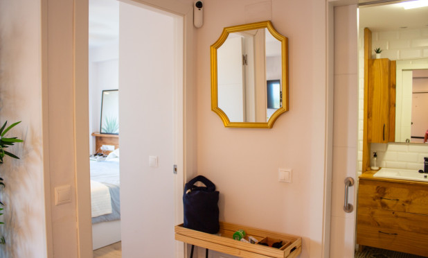 Resale - Apartment / flat - Torrevieja - La Mata
