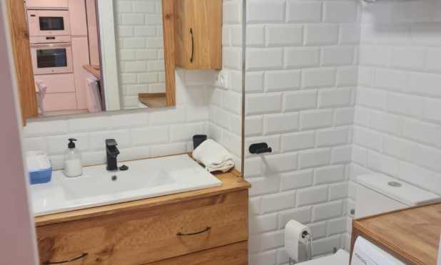 Resale - Apartment / flat - Torrevieja - La Mata
