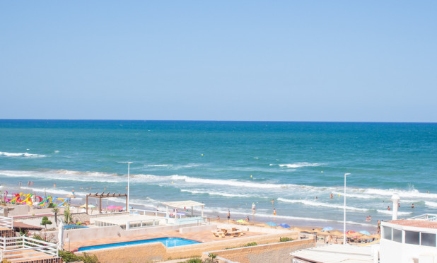 Resale - Apartment / flat - Torrevieja - La Mata