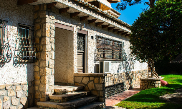 Resale - Villa - Alicante - Albufereta