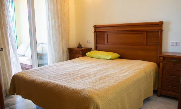 Resale - Apartment / flat - Torrevieja - Playa de los Locos