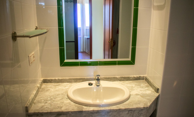 Resale - Apartment / flat - Torrevieja - Playa de los Locos