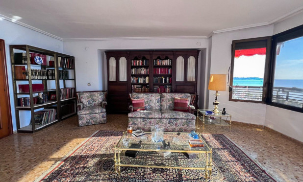 Resale - Apartment / flat - Alicante - Centro