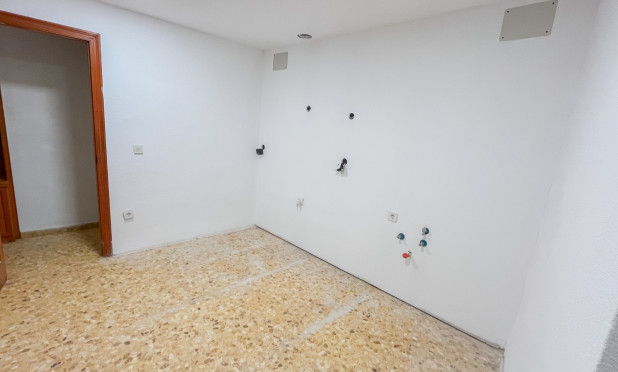 Resale - Apartment / flat - Alicante - Centro