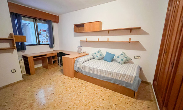 Resale - Apartment / flat - Alicante - Centro