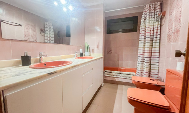 Resale - Apartment / flat - Alicante - Centro