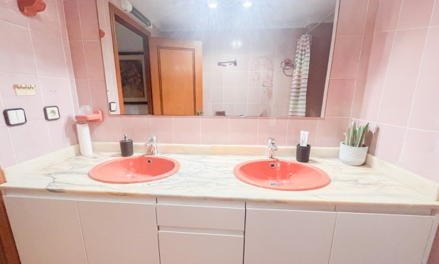 Resale - Apartment / flat - Alicante - Centro