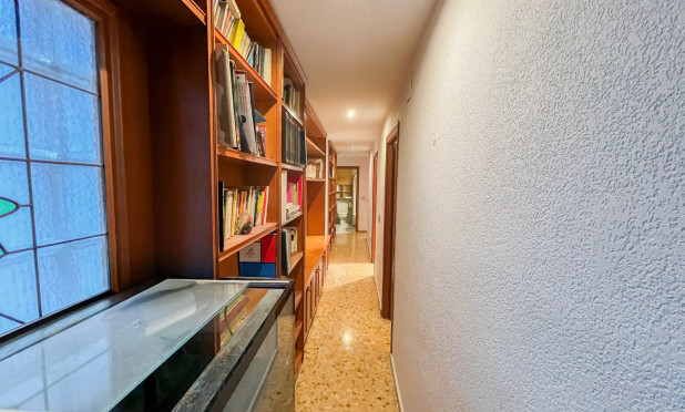 Resale - Apartment / flat - Alicante - Centro