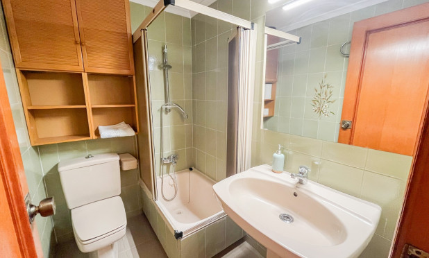 Resale - Apartment / flat - Alicante - Centro