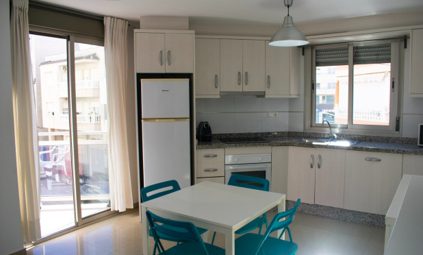 Resale - Apartment / flat - Guardamar del Segura - Pueblo