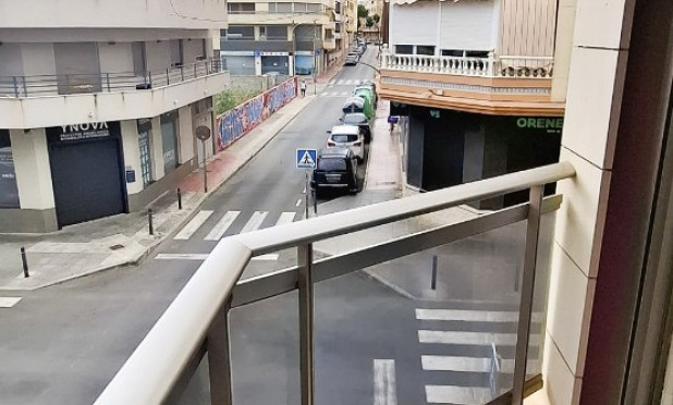 Resale - Apartment / flat - Guardamar del Segura - Pueblo