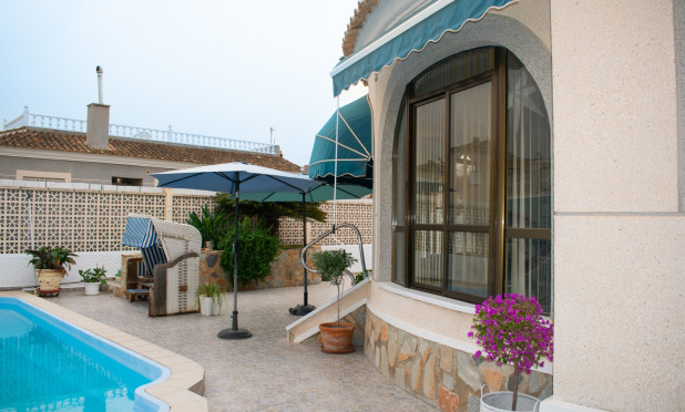 Herverkoop - Villa - Torrevieja