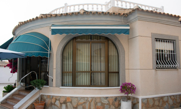 Herverkoop - Villa - Torrevieja