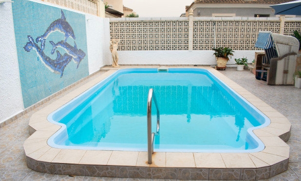 Herverkoop - Villa - Torrevieja