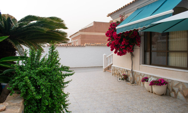 Herverkoop - Villa - Torrevieja