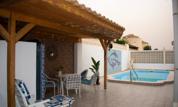Herverkoop - Villa - Torrevieja