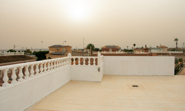 Herverkoop - Villa - Torrevieja