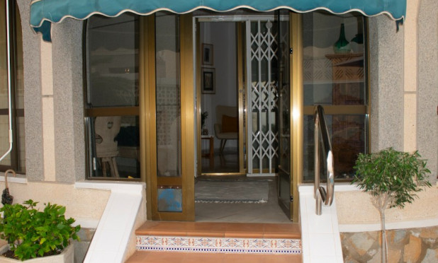 Herverkoop - Villa - Torrevieja
