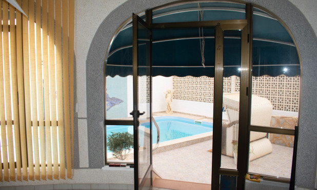 Herverkoop - Villa - Torrevieja