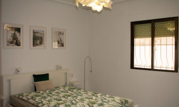 Herverkoop - Villa - Torrevieja