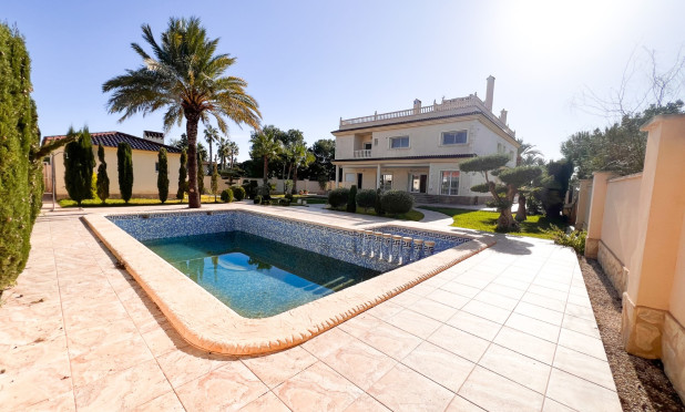 Resale - Villa - Orihuela Costa