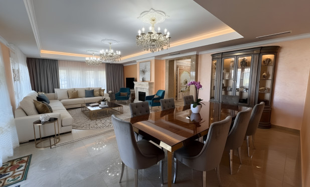 Resale - Villa - Orihuela Costa