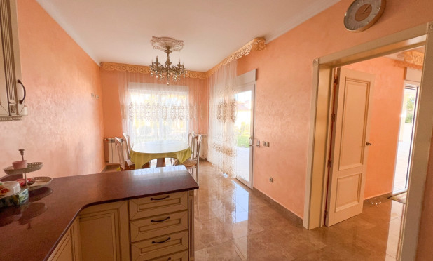 Resale - Villa - Orihuela Costa