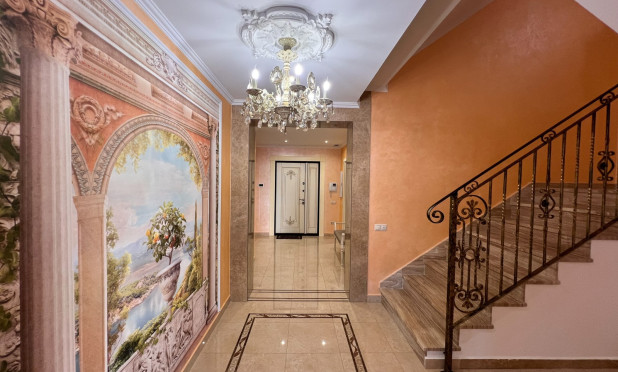 Resale - Villa - Orihuela Costa