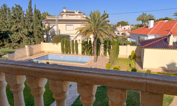 Resale - Villa - Orihuela Costa