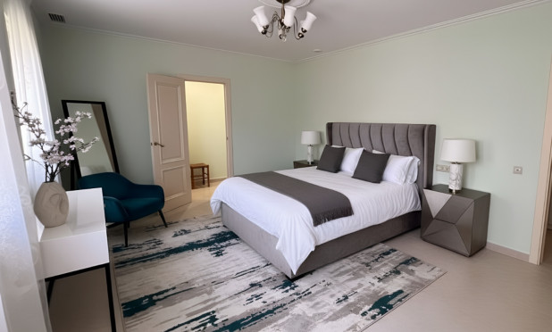 Resale - Villa - Orihuela Costa