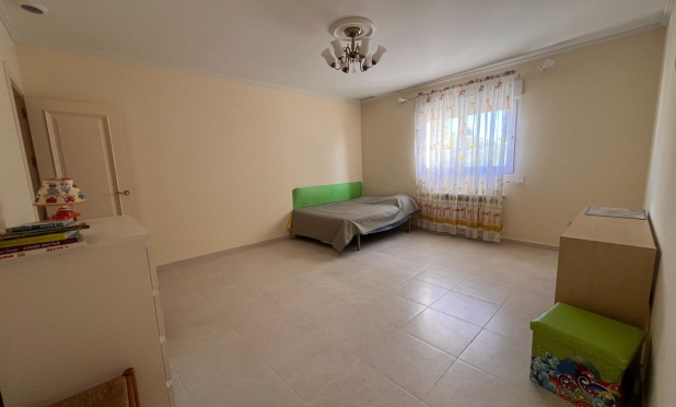 Resale - Villa - Orihuela Costa