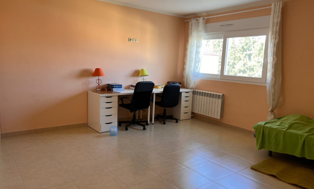 Resale - Villa - Orihuela Costa