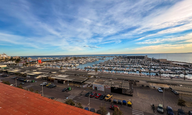 Resale - Apartment / flat - Santa Pola - Puerto