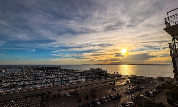 Resale - Apartment / flat - Santa Pola - Puerto