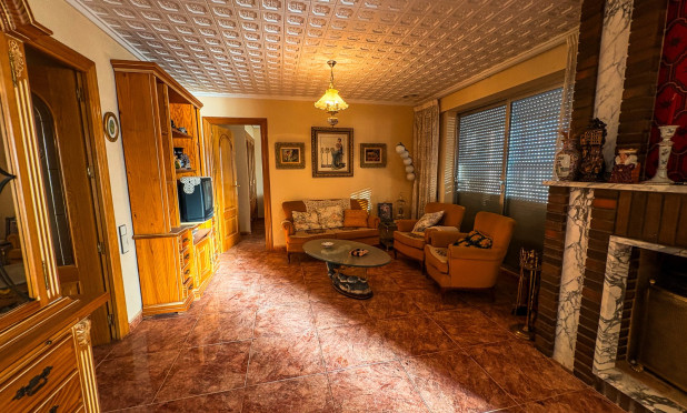 Resale - Apartment / flat - Santa Pola - Puerto