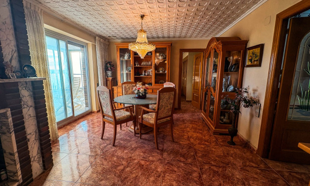 Resale - Apartment / flat - Santa Pola - Puerto
