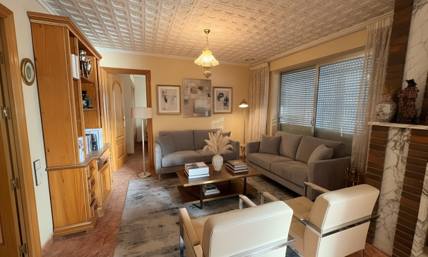 Resale - Apartment / flat - Santa Pola - Puerto