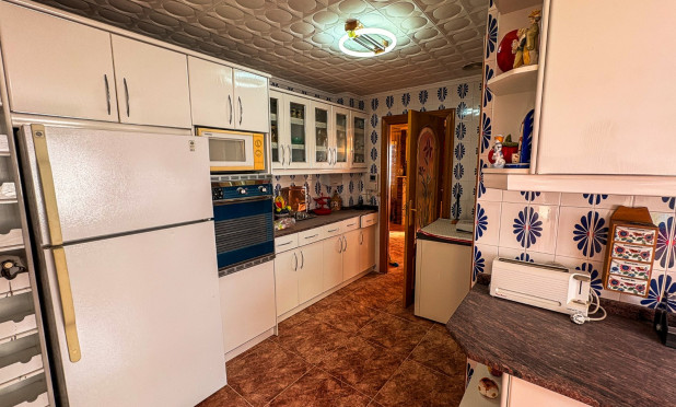 Resale - Apartment / flat - Santa Pola - Puerto