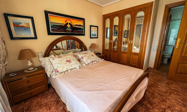 Resale - Apartment / flat - Santa Pola - Puerto