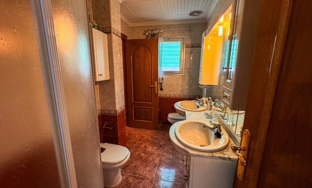 Resale - Apartment / flat - Santa Pola - Puerto