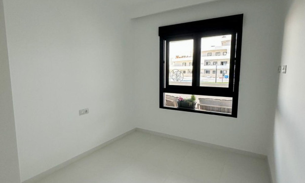 Resale - Apartment / flat - San Miguel de Salinas - Urbanizaciones