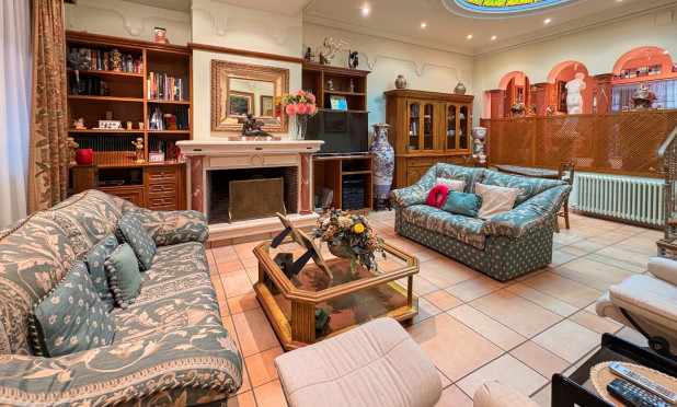 Resale - Finca / Country Property - Elche - Altzabares Alto