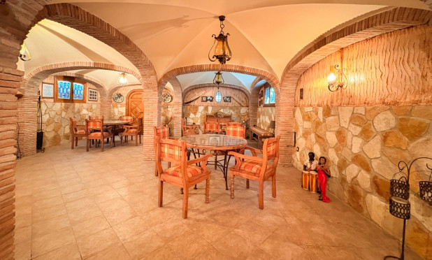 Resale - Finca / Country Property - Elche - Altzabares Alto