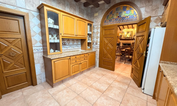 Resale - Finca / Country Property - Elche - Altzabares Alto