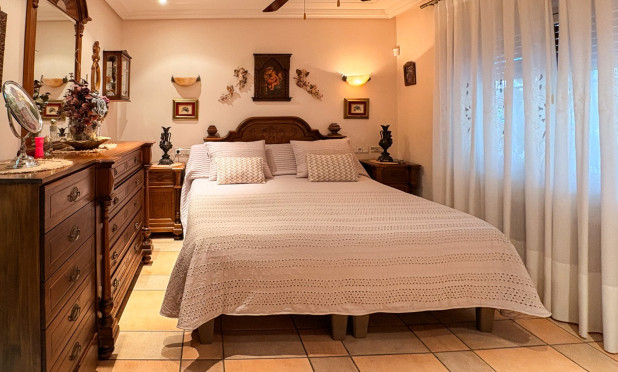 Resale - Finca / Country Property - Elche - Altzabares Alto
